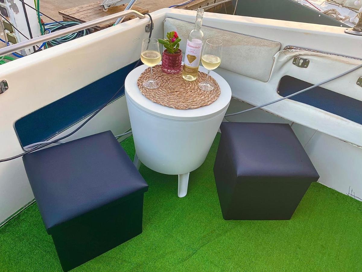 Yacht Hotel Barcelona Sant Adrià de Besòs Esterno foto