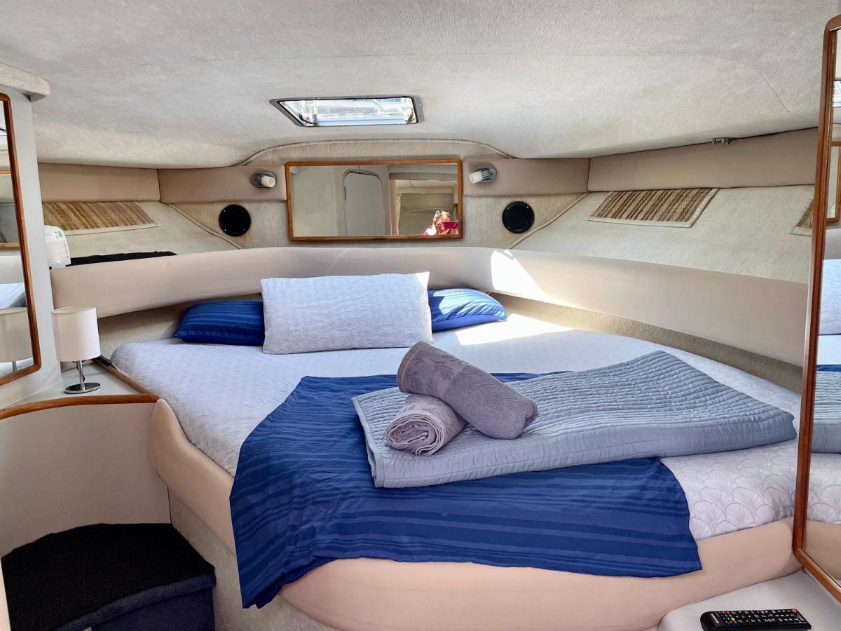 Yacht Hotel Barcelona Sant Adrià de Besòs Esterno foto