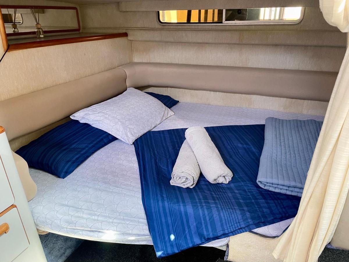 Yacht Hotel Barcelona Sant Adrià de Besòs Esterno foto